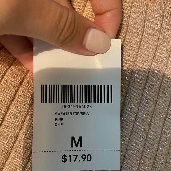 Forever 21 tee - Picture 3 of 4